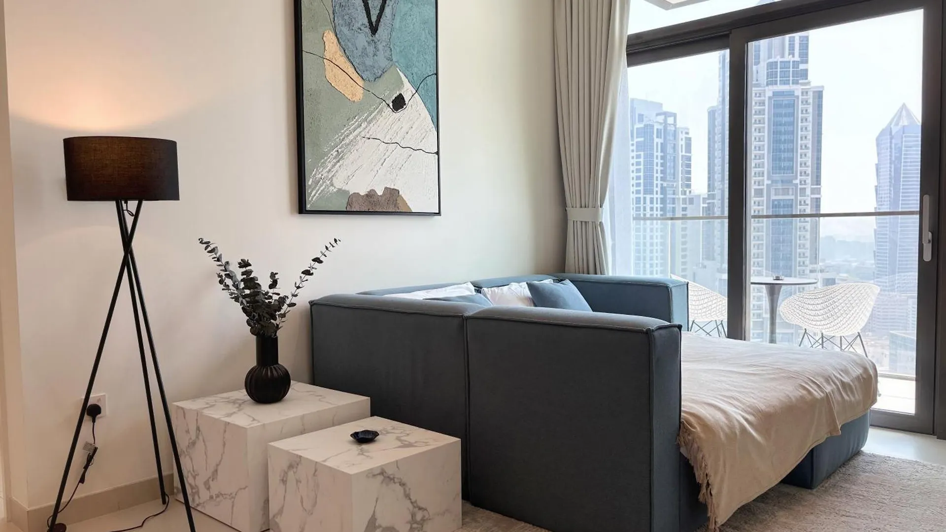 Outsdier Vacation Homes - 1Br In The Heart Of Downtown Sea View Walk To Burj & Dubai Mall 0*,  United Arab Emirates
