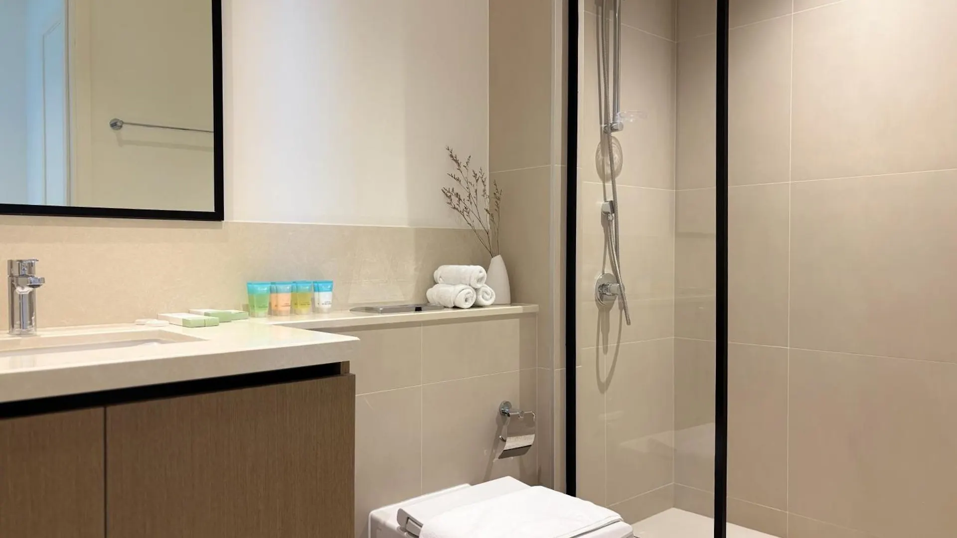Outsdier Vacation Homes - 1Br In The Heart Of Downtown Sea View Walk To Burj & Dubai Mall United Arab Emirates
