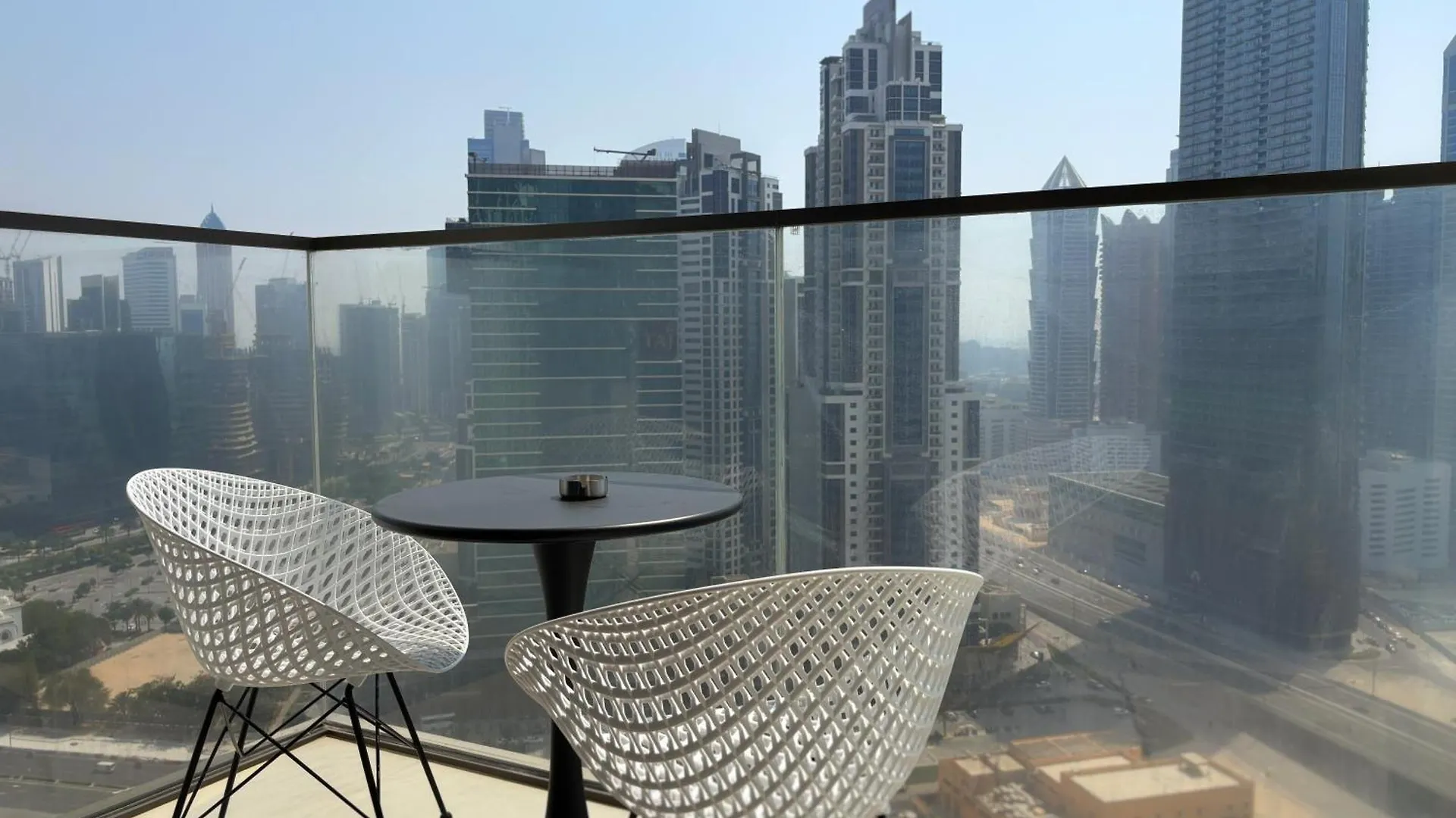 Apartment Outsdier Vacation Homes - 1Br In The Heart Of Downtown Sea View Walk To Burj & Dubai Mall