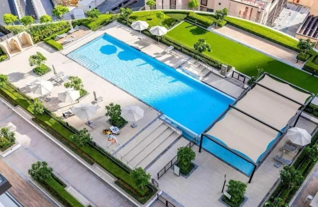 Outsdier Vacation Homes - 1Br In The Heart Of Downtown Sea View Walk To Burj & Dubai Mall 0*,  United Arab Emirates